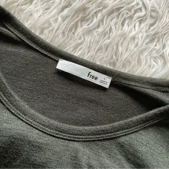 Aritzia Wilfred Free Slouchy Top - Picture 2 of 4